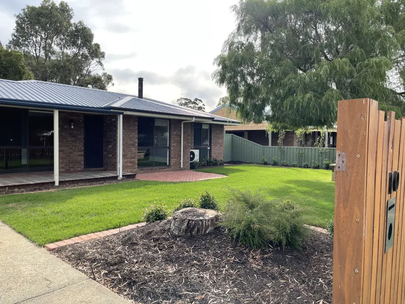 FAMILY LIVING WITH SIDE ACCESS