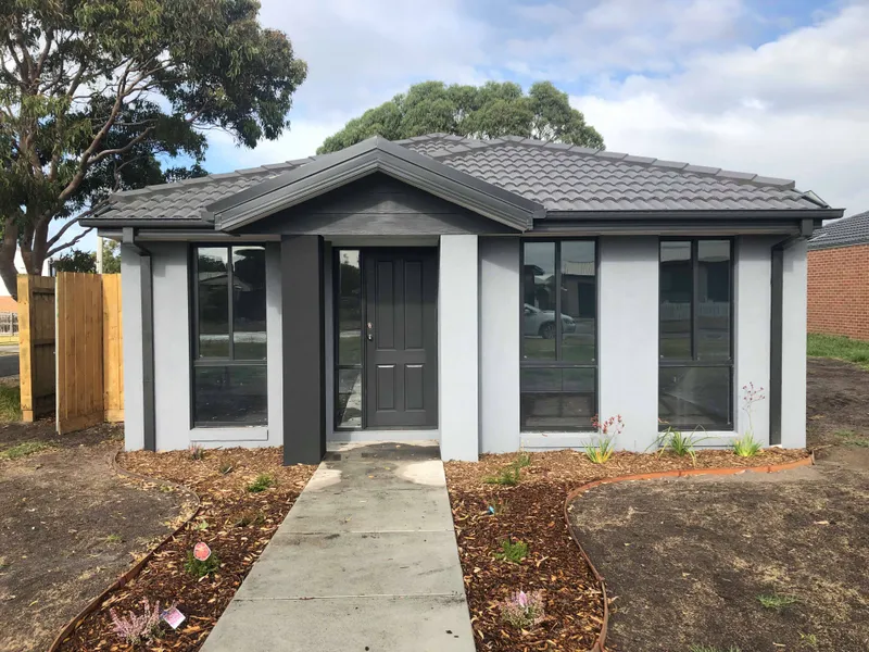 TIDY HOME CLOSE TO THE BEACH 