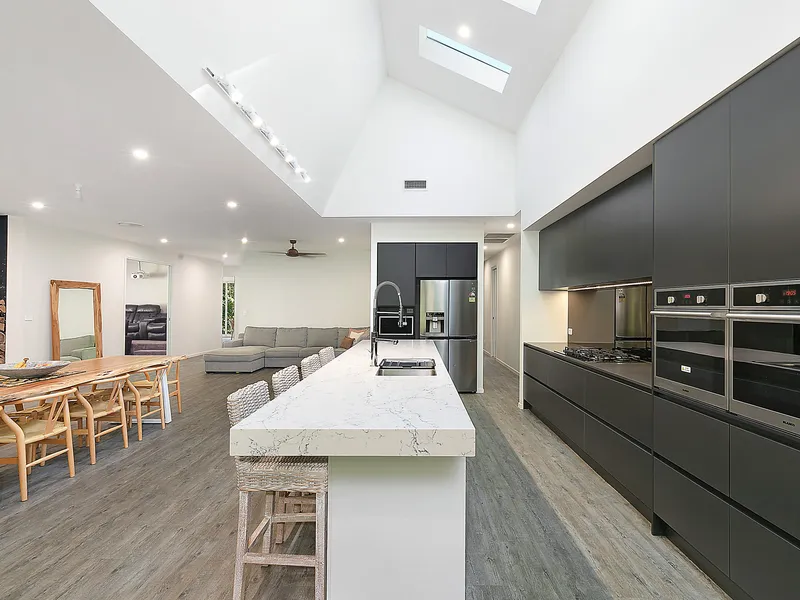Luxurious lifestyle property with second residence