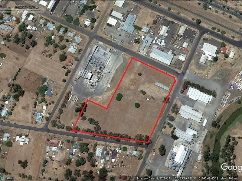 PERFECT FOR A TRANSPORT DEPOT - CLOSE TO WELLCAMP AIRPORT  -  $1,200,000