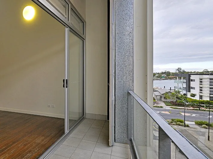 Saratoga Classic 2 bed with Balcony