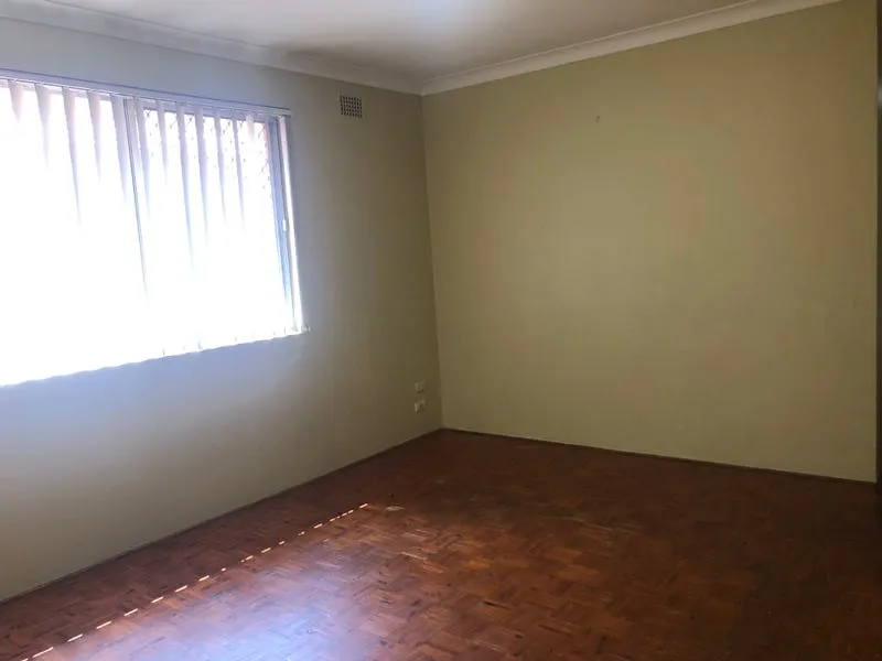 2 Bed Rooms unit for Rent in Lakemba, Per Week Rent $360. Dont' Miss out.