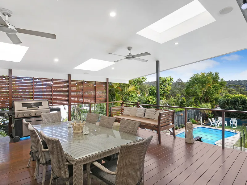 Light Filled Family Entertainer In A Superb Location