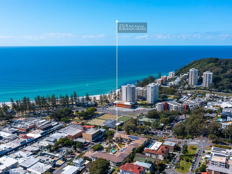 Fabulous 3 Bedroom Apartment in the Heart of Burleigh Heads