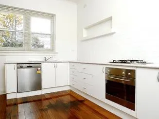 BRILLIANT LOCATION, AUTHENTIC ART DECO FEATURES, QUALITY FINISHES