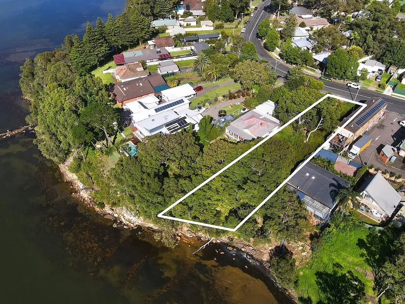 Prime waterfront development opportunity DA APPROVED