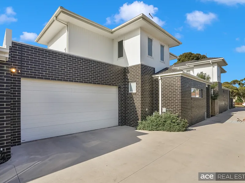 Incredible Value Bathed in Western Light!