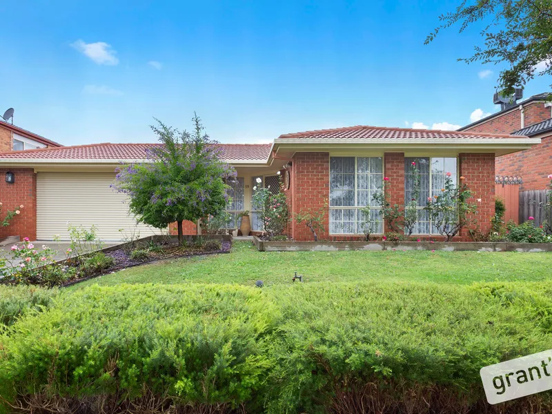 Immaculate Living in Oatlands Estate