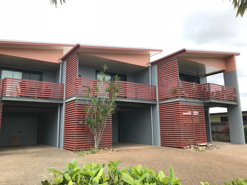 SPLIT LEVEL UNIT IN MT PLEASANT