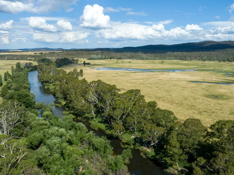 Productive River Flats with Shoalhaven River