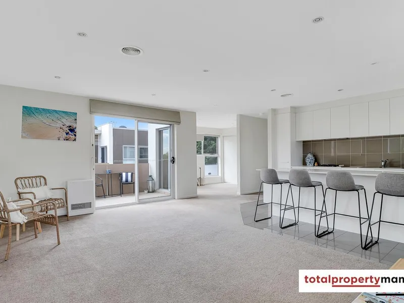 AN ALTERNATIVE TO APARTMENT LIVING