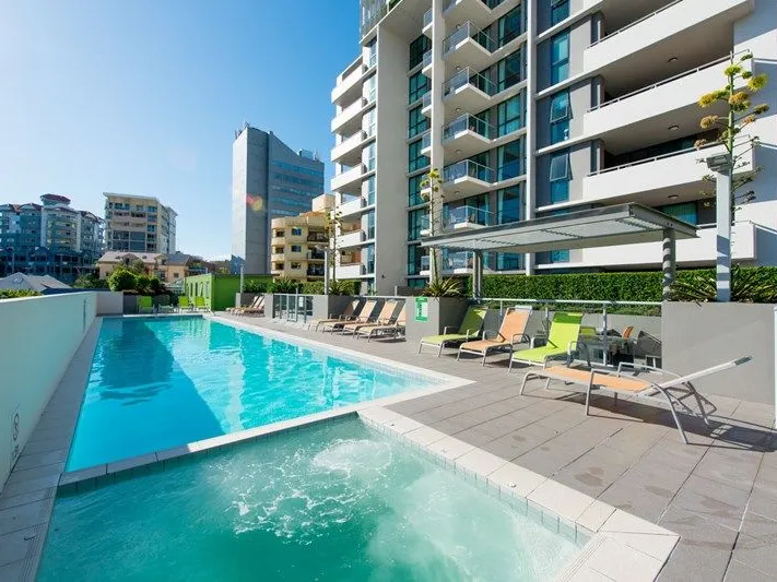BEST VALUE 2 BEDROOM IN BRISBANE! COME QUICK BEFORE YOU MISS OUT!