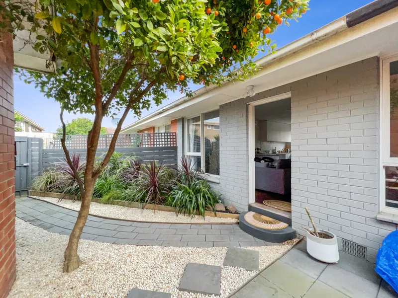 Renovated Single Level Unit