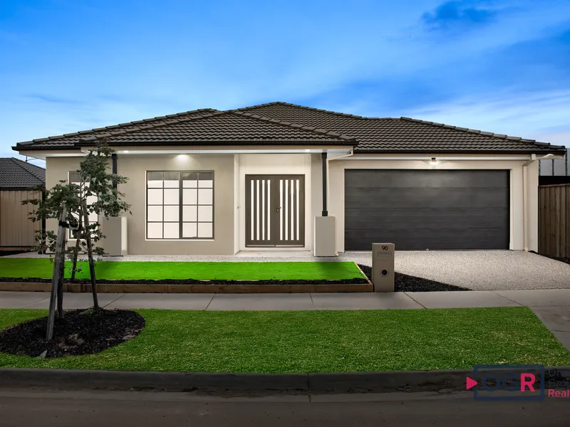 Turnkey Dream Home for Sale in Donnybrook - Move-In Ready!