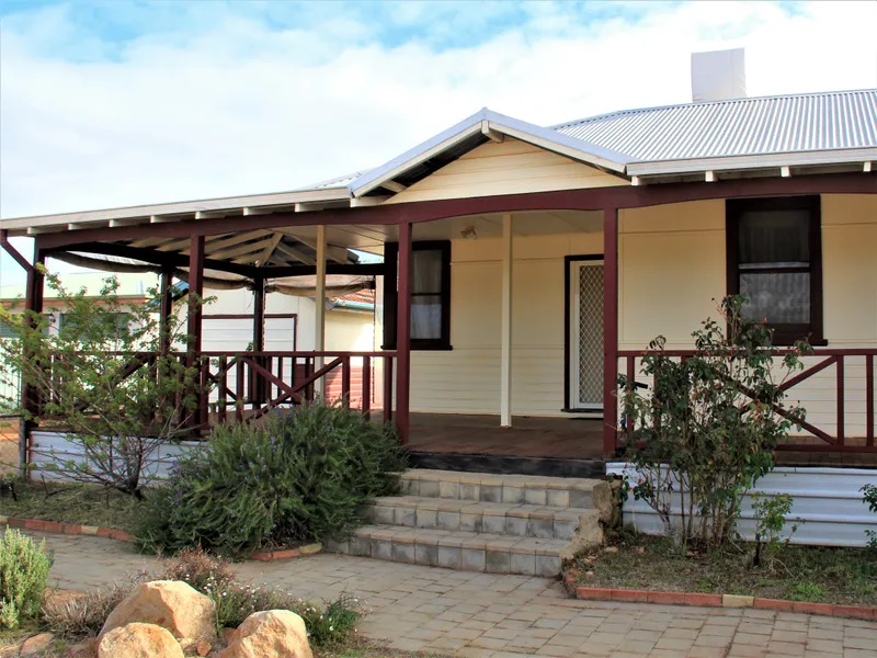 Home with Wide Verandah & Large Shed