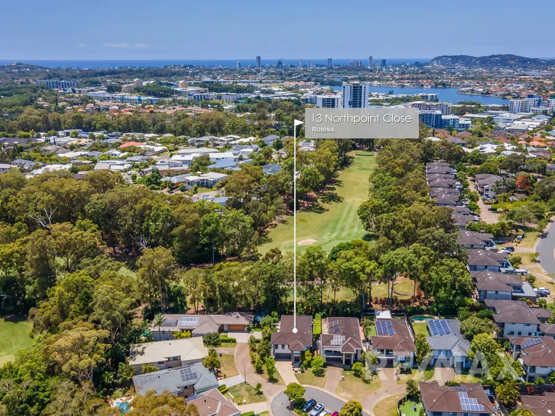 FAMILY HOME ON ROBINA WOODS GOLD COURSE