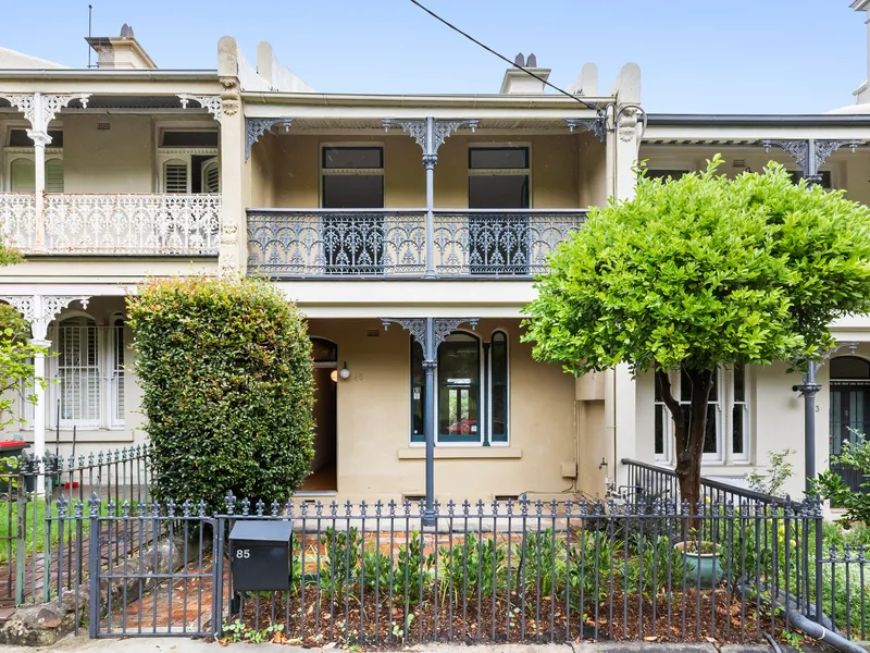 Federation tri-level semi in prime location