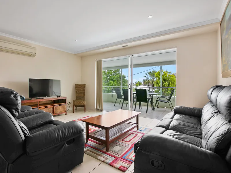 Fantastic Position Close To The Marina