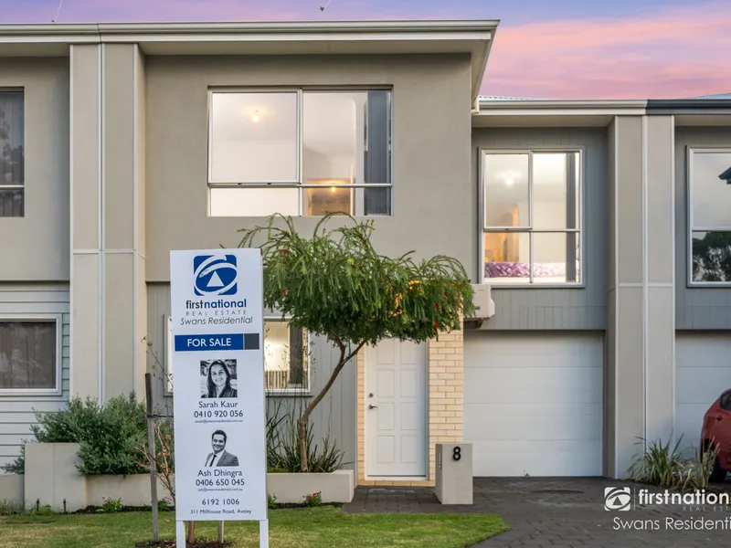 Conveniently Placed Modern Double Storey Home - Walk to the shops!