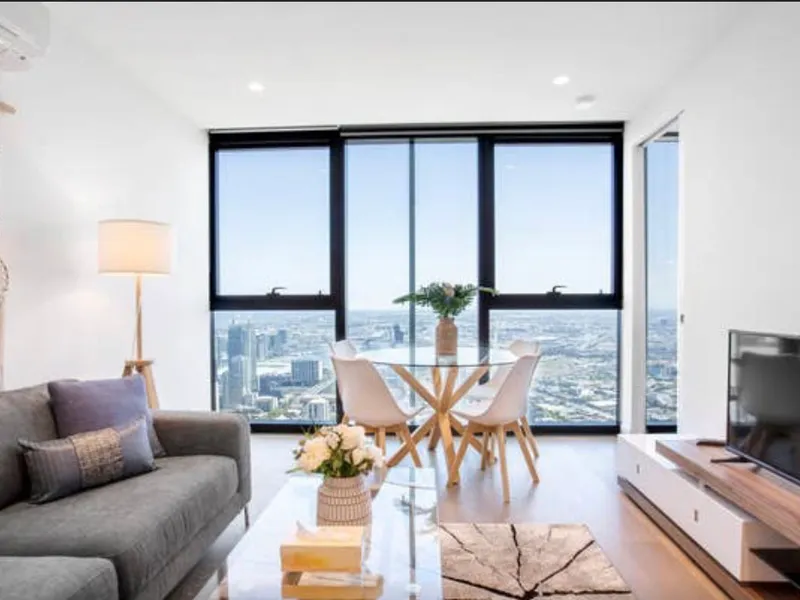 Fully Furnished Luxurious Apartment with Amazing City Views!