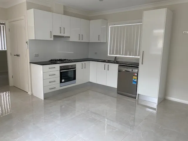 MODERN GRANNY FLAT - Gas cooking, Air Con, Dishwasher & 2 Toilets