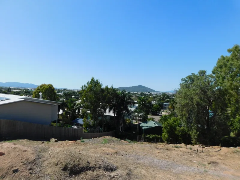 Generous 1120 m2 block – 36m frontage – Great Views