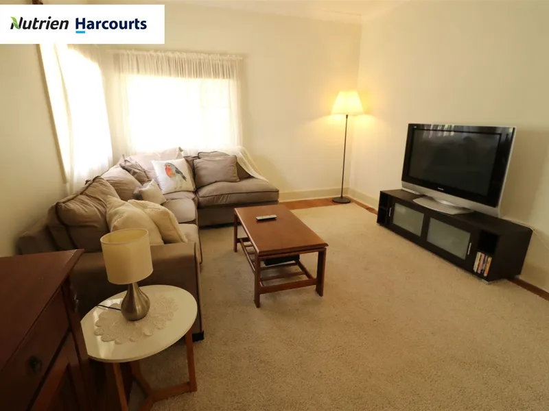Renovated 3 Bedroom Home + Self Contained Cottage on 15ha