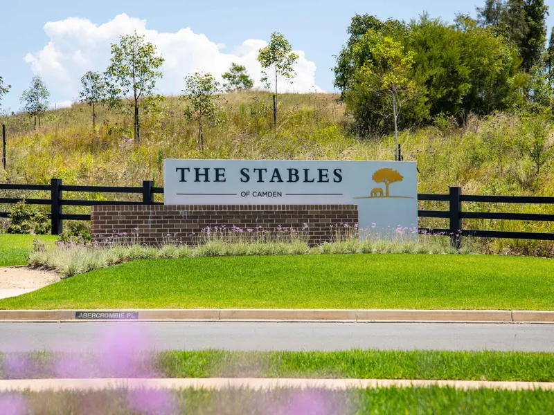 The Stables of Camden | Harrington Grove Estate.
