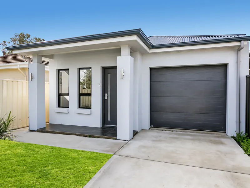 Contemporary three bedroom home in popular locale