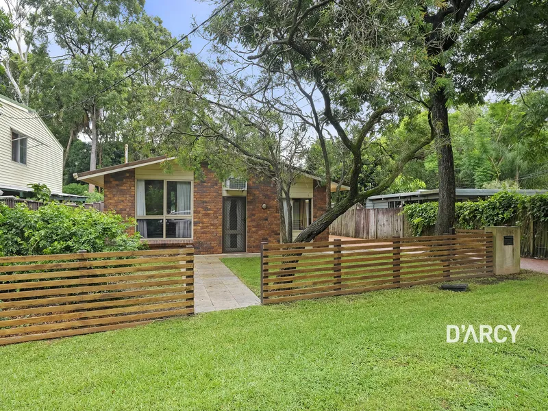 Perfect Position With A Quiet Leafy Outlook