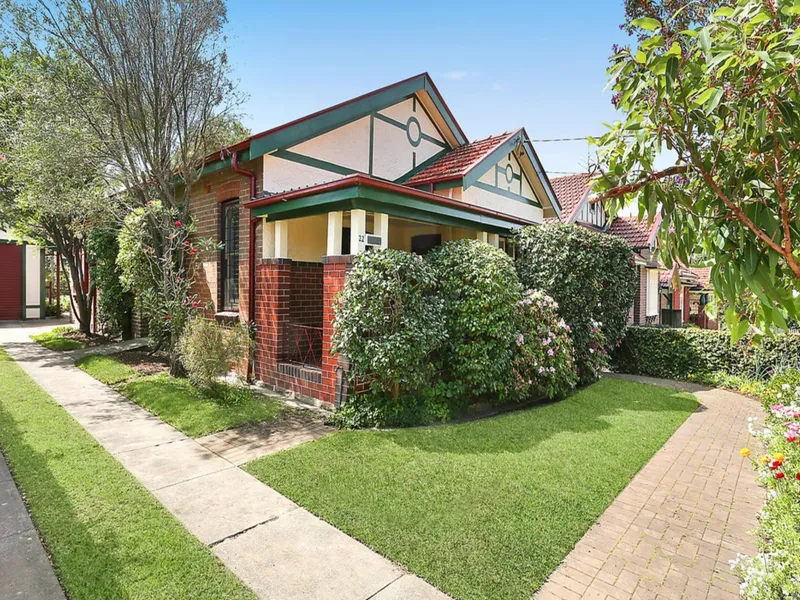 Picture Perfect Home Surrounded by Tranquillity