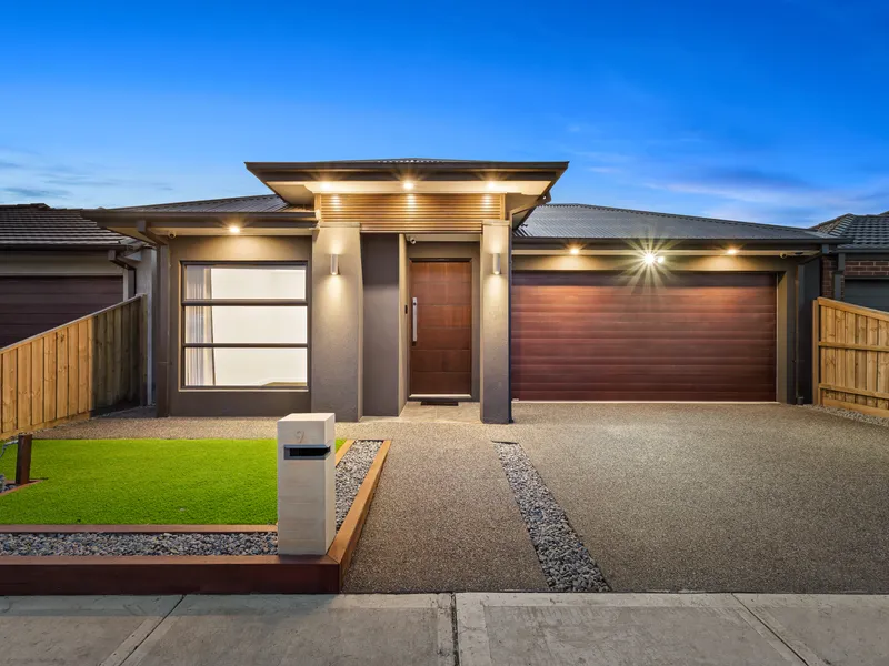 DISPLAY HOME STANDARD WITH A SPECTACULAR FITOUT