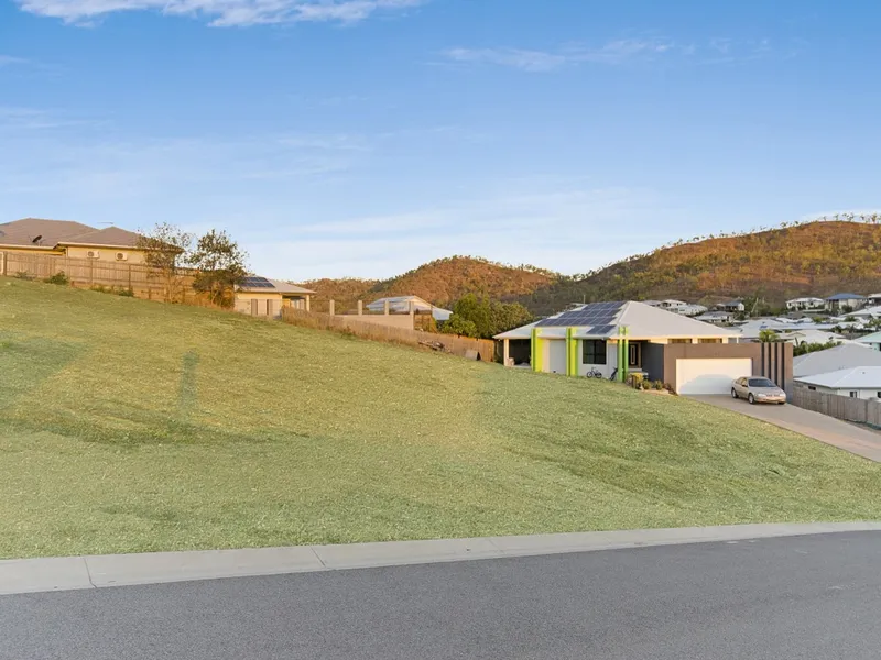 707sqm block ready to build on.