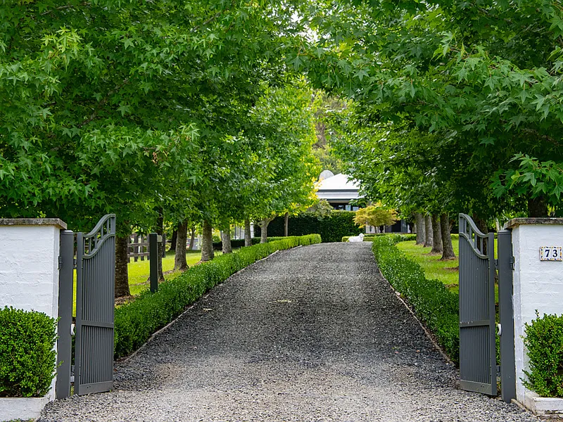 'Woodburn'-A perfect Country LIfestyle with City Convenience