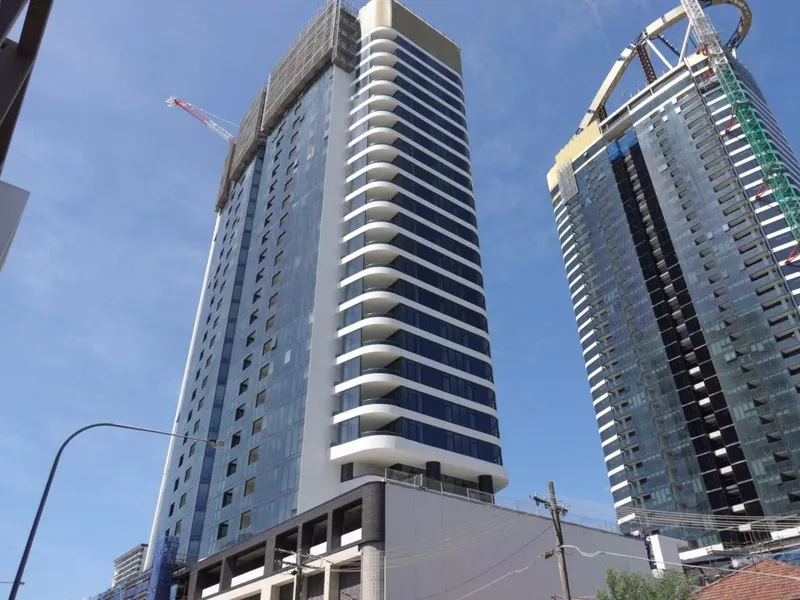 Stunning Waterview High level 1bed For sale