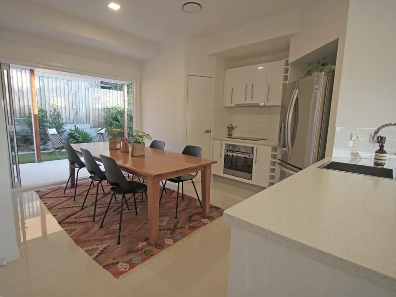 3 Bedroom Townhouse Boasting City Views from Your Bedroom