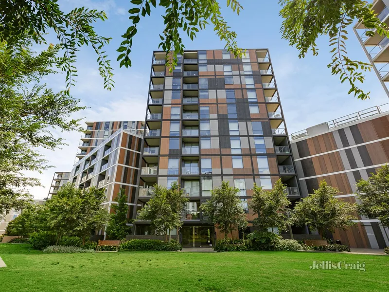 Urban chic living with panoramic views