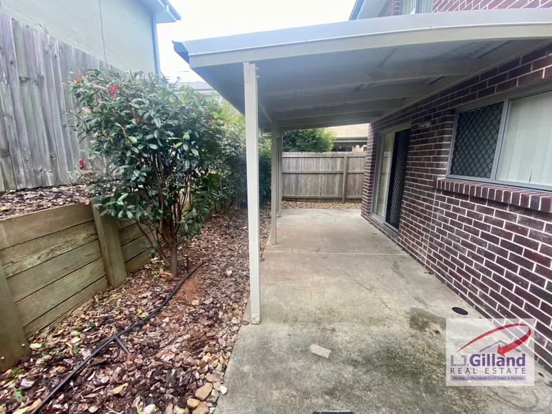 LOCATED AIRCON TOWNHOUSE IN QUIET WELL SOUGHT AFTER LOCATION.