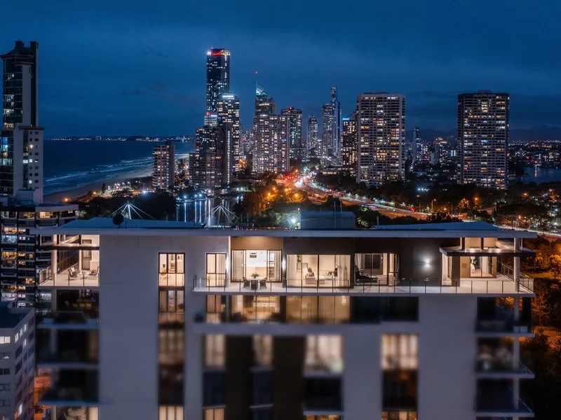 Full-Floor Penthouse, Epitomising Refined Elegance