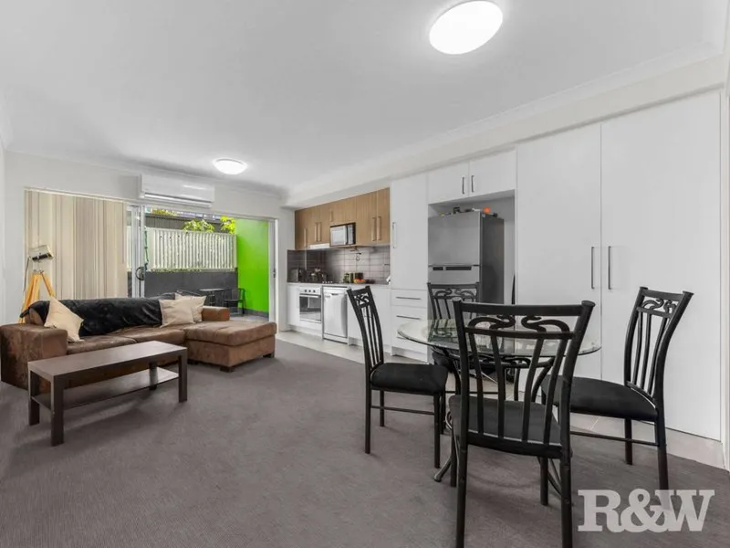 Boutique Apartment In The Heart Of Newstead!