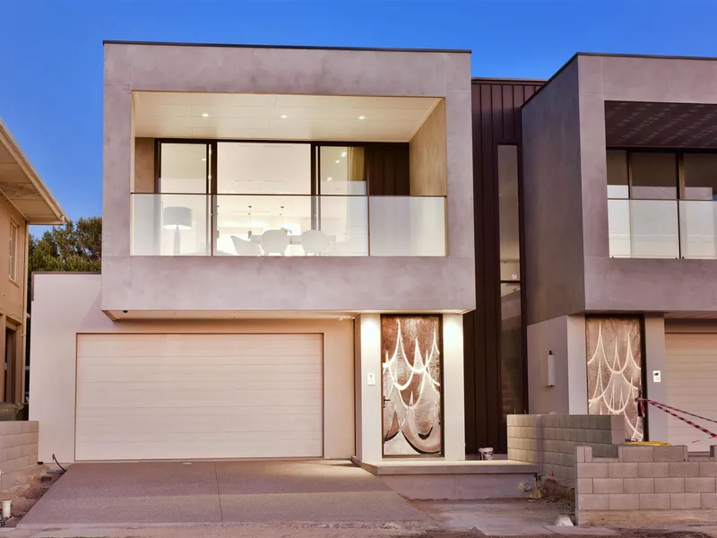 Imagine - Your very own Absolutely Brand New, Beachfront, Luxury Entertainer! Under Contract!