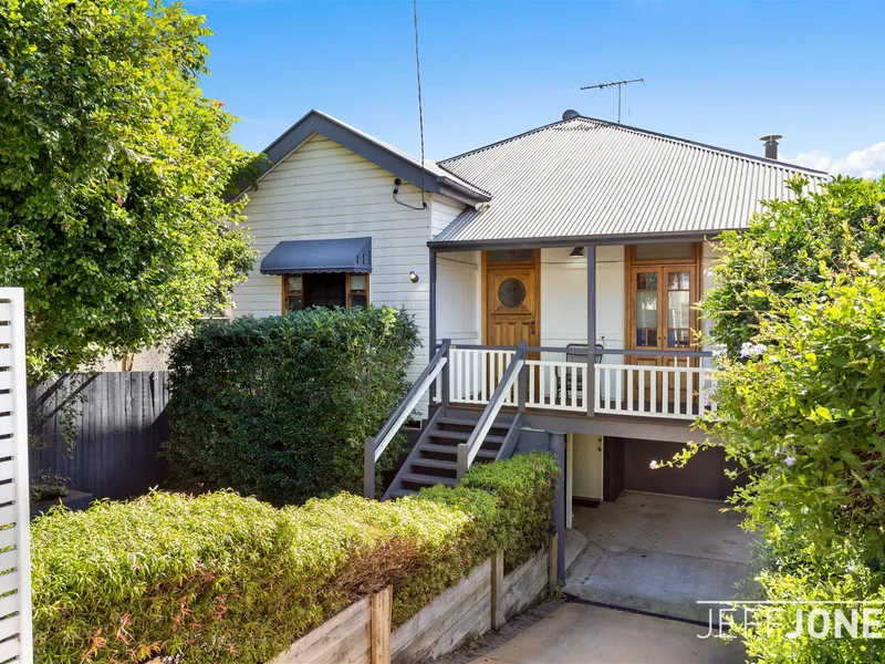 Sophisticated & Stylish Inner-City Sanctuary