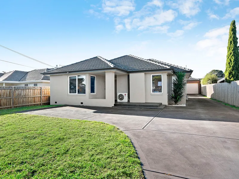 FULLY RENOVATED DELIGHT!