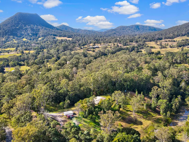 Family-Friendly Acreage: Privacy, Picturesque, Peaceful!
