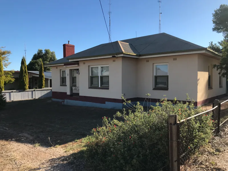 CHARACTER HOME IN QUIET LOCATION