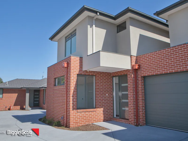 BRAND NEW SPACIOUS DOUBLE STORY LIVING!