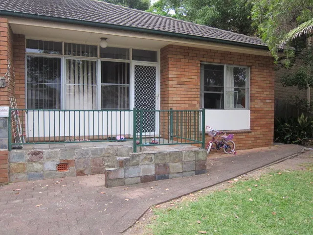 BAXTER AVENUE WALKING DISTANCE TO AMENITIES