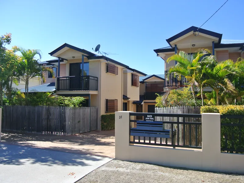 Townhouse in a great Location!