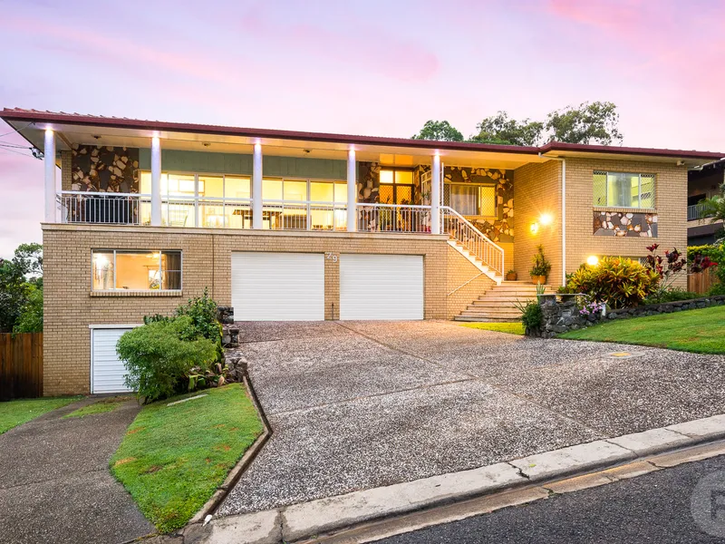 Impressive Retro Family Home
