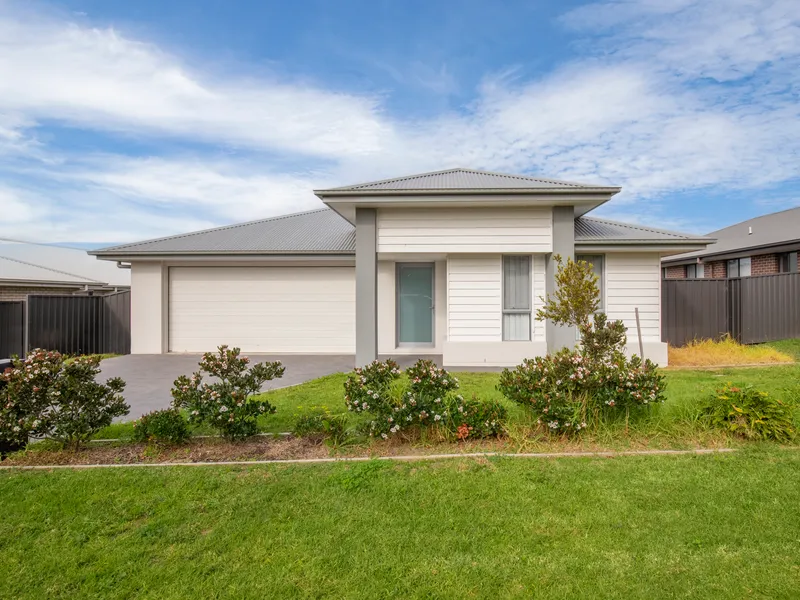 LIGHT FILLED FAMILY HOME
